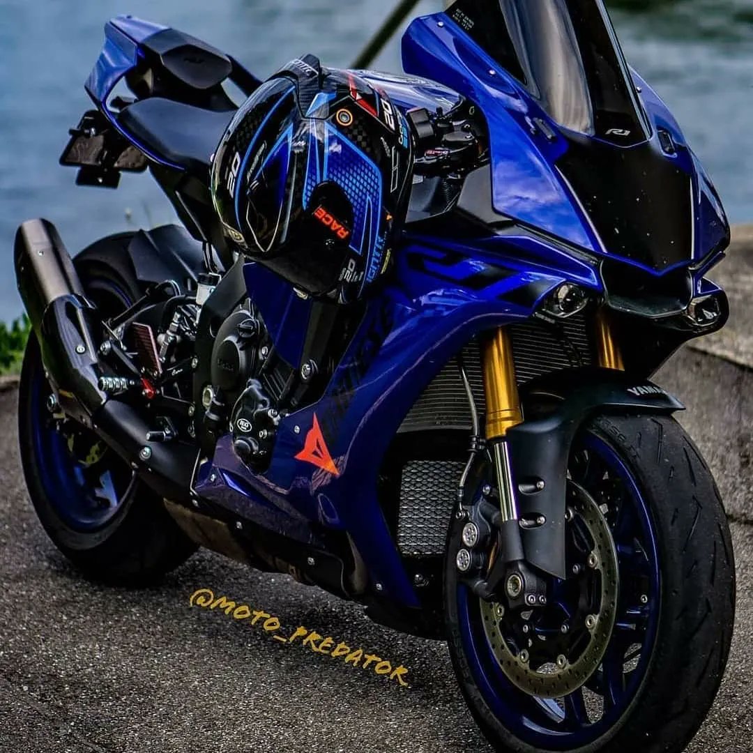 Yamaha R1