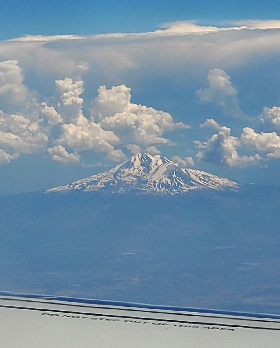 @Tripadvisor Flying to Portland, Oregon.  The volcanos were beautiful