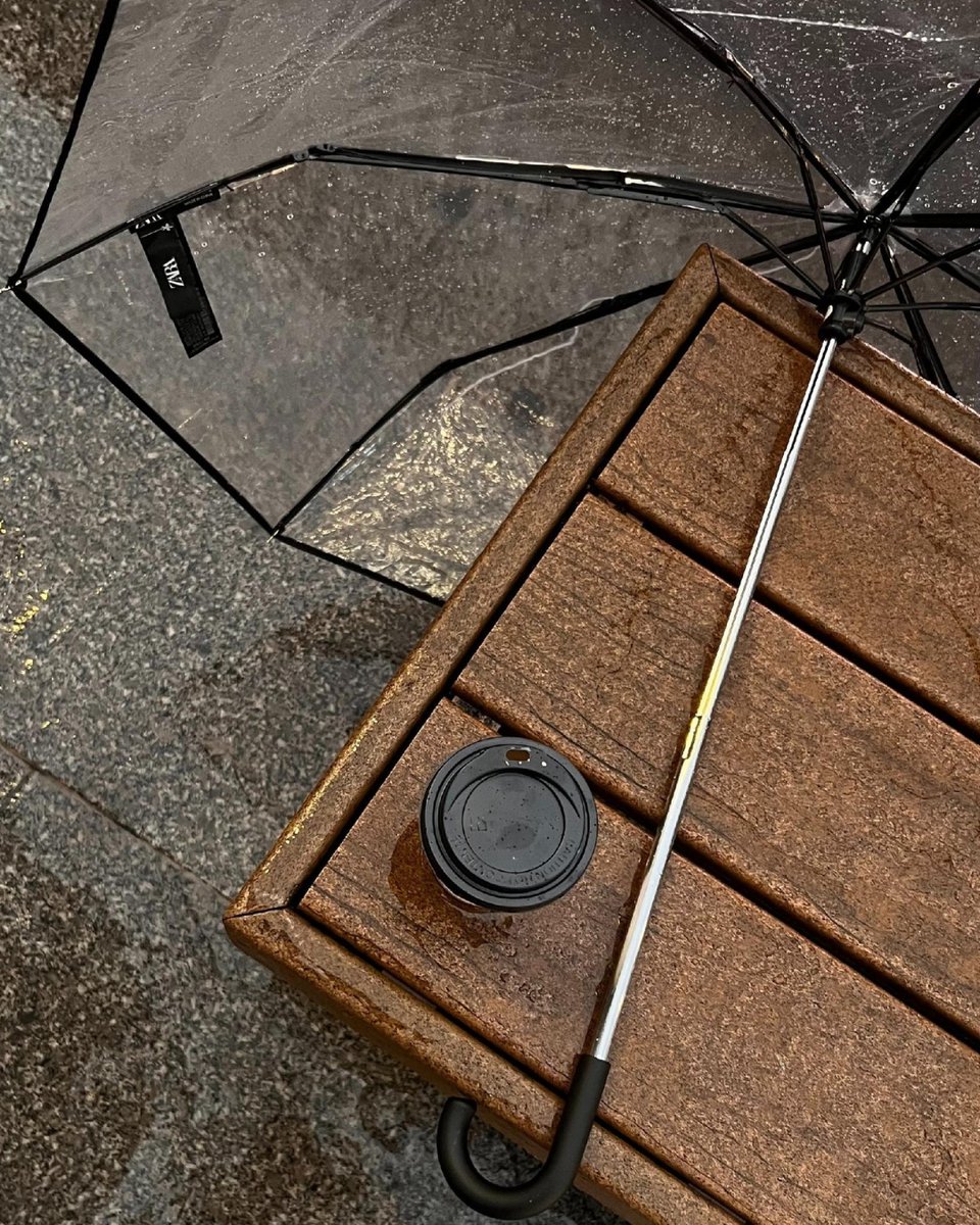 Finding the strength to continue living in LA. Who can relate?☁️

#losangeles #lapr #losangelespublicrelations #publicrelations