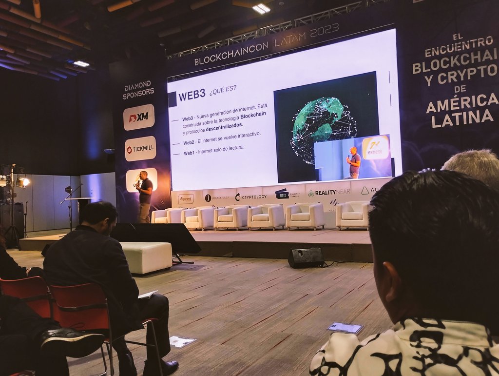 CryptoCheffx's tweet photo. Comenzó #BCL2023 #cryptocheffx #qolkrex #blockchainconlatam2023 https://t.co/3R9ddZDcF4