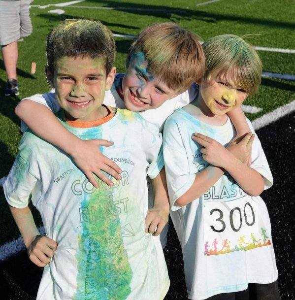 GEFtweet's tweet photo. Thank you to everyone who came out and support Grafton Schools and got full of color!  We hope it was a fun night to celebrate the end of the school year. #colorblast https://t.co/ngHpbGmHnN