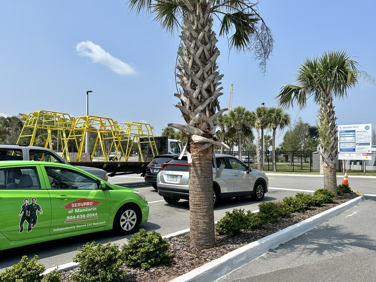 SERVPROnorthFL's tweet photo. Took the @stjohnsferry from an estimate in @COJB_Government to a job check in @MyCOFB. What a beautiful and relaxing break in our daily commute. Thankful for the workers and organizations that maintain our ferry system! Saved at least 45 minutes of drive time. @JaxFerryFriends https://t.co/qPsSxfj6Lc
