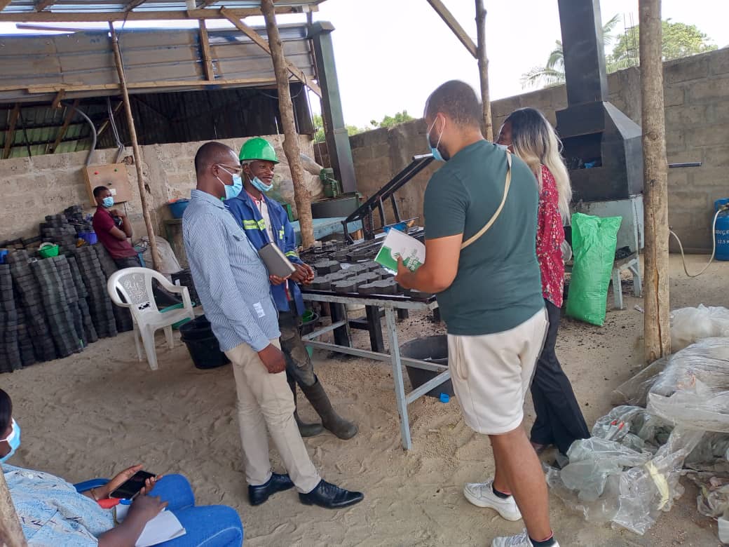 Dans la matinée de ce vendredi 09 JUIN 2023, GIP reçoit la visite de M. Blanc. Cette visite a pour objectif de s'informer d'avantage sur le fonctionnement de la filière, les différentes sections au sein de l'entreprise et mettre en place une potentielle collaboration. <a href="/Tgtwittos/">TT228</a>