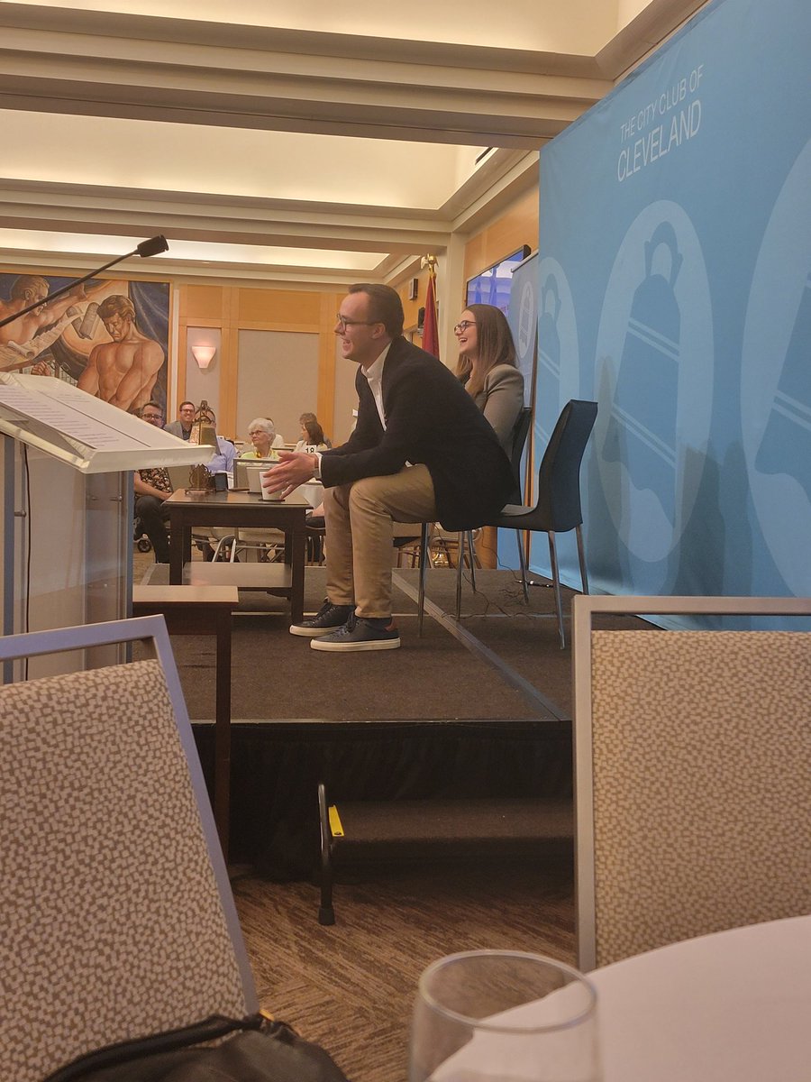 HeatherALight's tweet photo. I gotta say. Watching @Chasten lean in and talk with all the youth asking him such thoughtful (and sometimes scary questions) was so powerful and impactful. We must be the adults our young queer selves needed. Thank you, Chasten for doing just that at the @TheCityClub today. https://t.co/qHWZ80HW2w