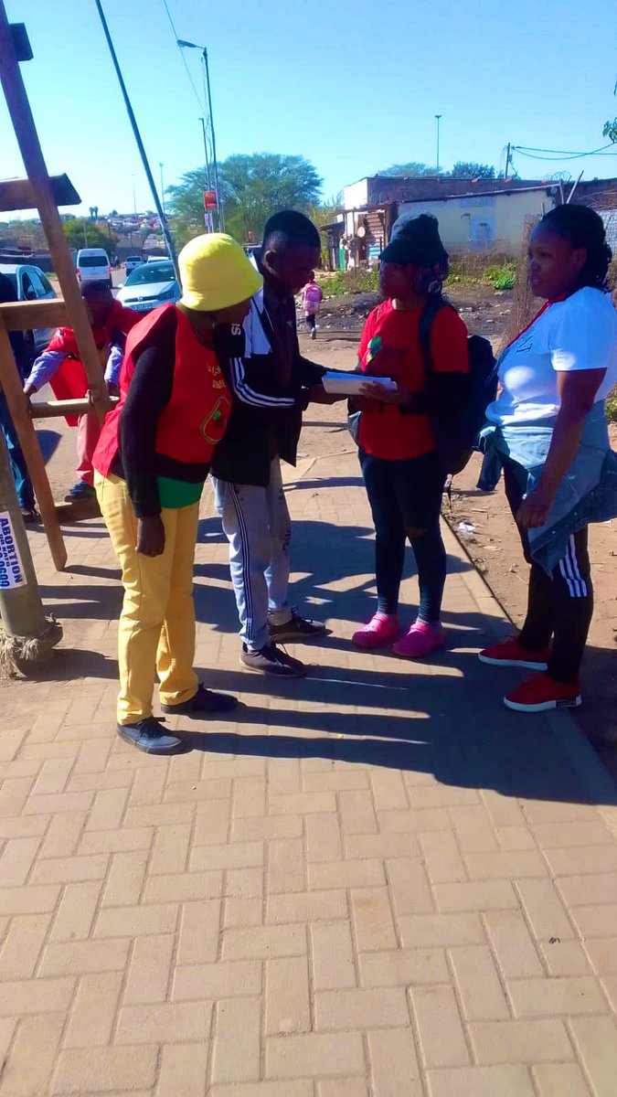 TshwaneEff's tweet photo. Join the Ward 71 postering team and Buslist for the EFF 10th Anniversary Celebration! Let's show our support for the movement and celebrate this milestone together. #EFF10YearsStrong #Ward71PosteringTeam #Buslist https://t.co/w07Smqvou4