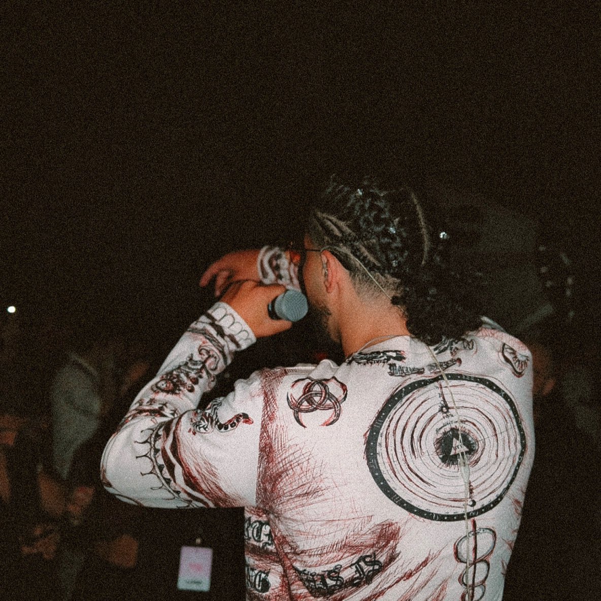 MmzLazer's tweet image. NOUVEL ALBUM BUSHIDO DISPONIBLE ! Merci à ceux qui ont acheté le CD une surprise pour vous demain 🥳🩸🫶 #LAZERMMZ #BUSHIDO #MMZ #QLF 📸@iyadbgx