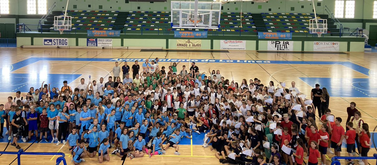SalesianosLLC's tweet photo. Las I Jornadas deportivas Don Bosco, todo un éxito de participación
https://t.co/nSDsOnCMnD
#Avanti #SalesianosLaLínea #AbrimosCaminos https://t.co/2lzneazx6V