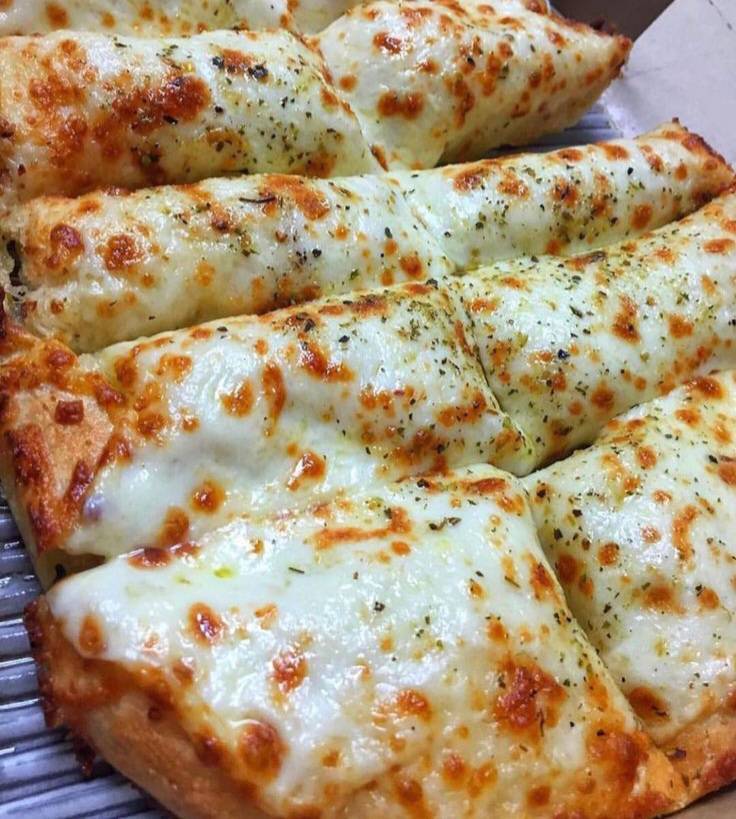 Garlic Cheesy 🧀 Bread 🍞
homecookingvsfastfood.com
#fastfood #homecooking #food #recipes #foodie #foodlover #cooking #homecookingvsfastfood