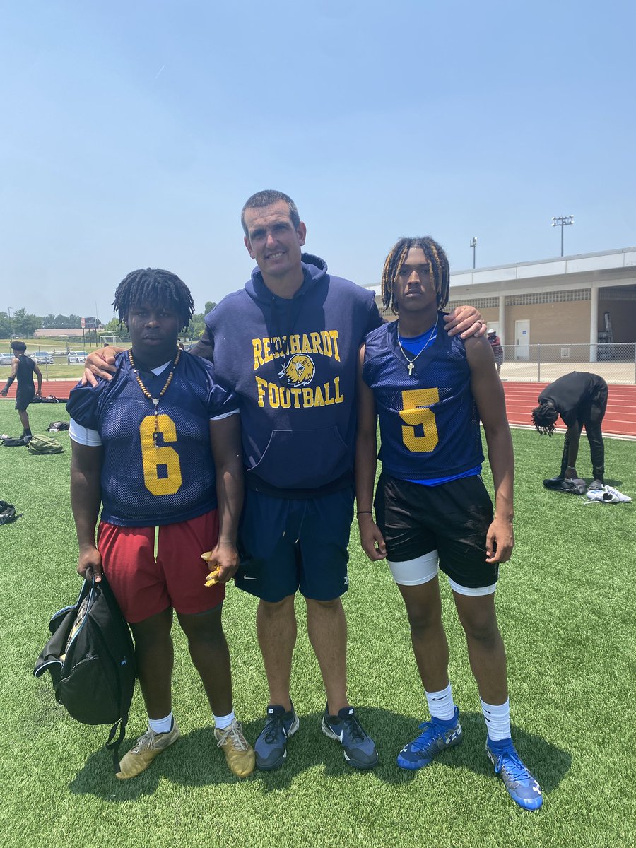 justenhill11's tweet photo. Had a good time at reinhardt camp good work wit @myleswilkesLOB 💪🏾

@JHSCardinalFB @CoachCarmichEAL
@RecruitGeorgia @BigFaceSportss
@GeorgiaPrepMag @recruitNE_GA
@gregblue1788 @Mr_Matthews_
@scoutingreport_ @jwindon35
@RUEaglesFB @Coach_JMiller https://t.co/Y60ARl94vc