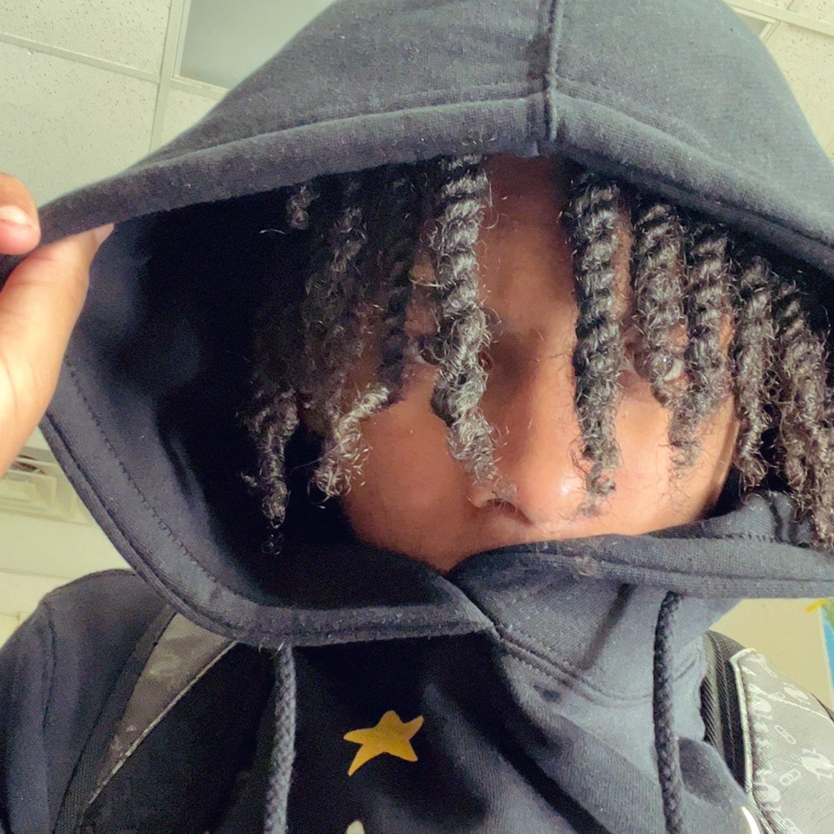 hardlysocial's tweet photo. serious business question.. should i just loc my hair up or wha?!!?! https://t.co/QfaWb1ejkZ