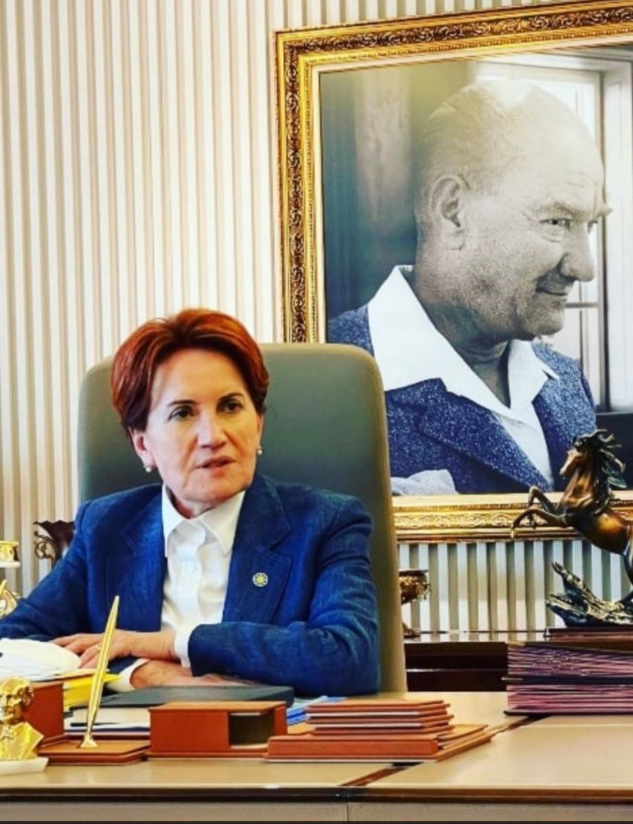 İYİ Partinin Genel Başkanı; Sn Meral AKŞENERDİR. @iyiparti @meral_aksener @korayaydintr @MetinErgun4 @senolsunat @UmitDikbayir @UGUR__POYRAZ @CoskunYildirm34