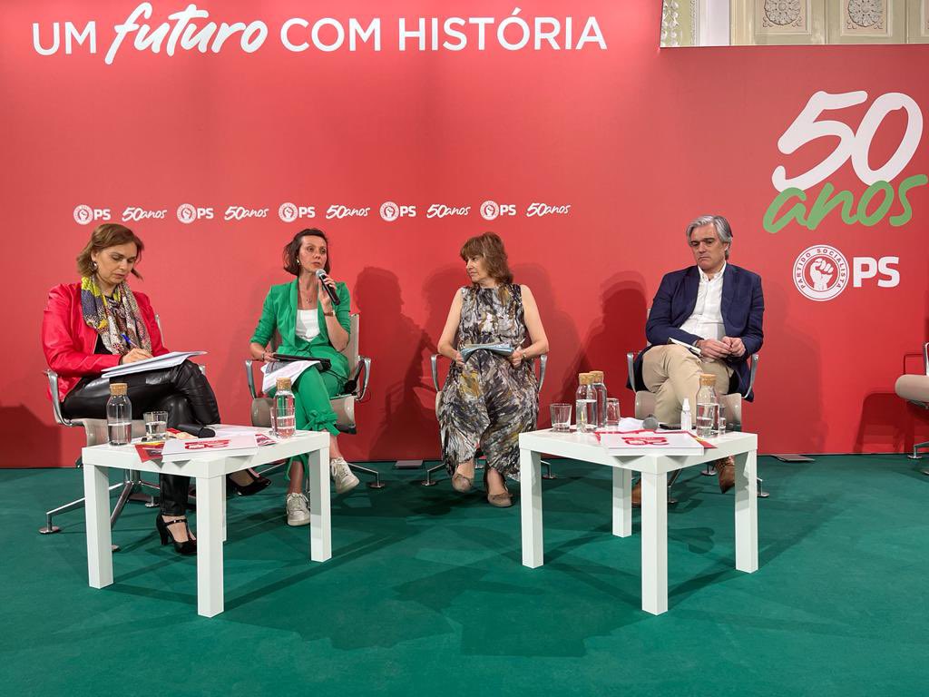 Time now to  discuss 🟣  Fighting Violence Against Women 🟣 with @LaeThissen,@FEPS_Europe, Prof Helena Leitão, former representative at GREVIO (Istanbul Convention), and Daniel Cotrim from the Portuguese Association for Victim Support; moderated by @TeresaFragoso_, MS-ID