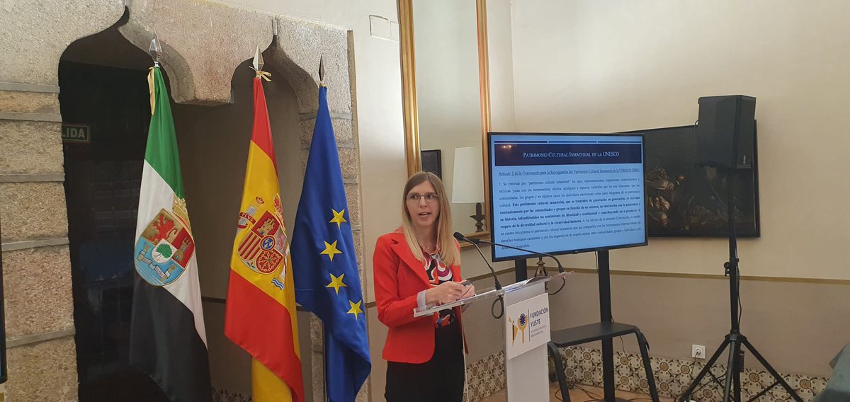 Laetitia Aulit: “Entre patrimonio, cultura, historia y controversia, los discursos sobre las fiestas de Moros y Cristianos en España como clave para repensar el diálogo entre las comunidades y los valores promovidos en la sociedad del siglo XXI”.