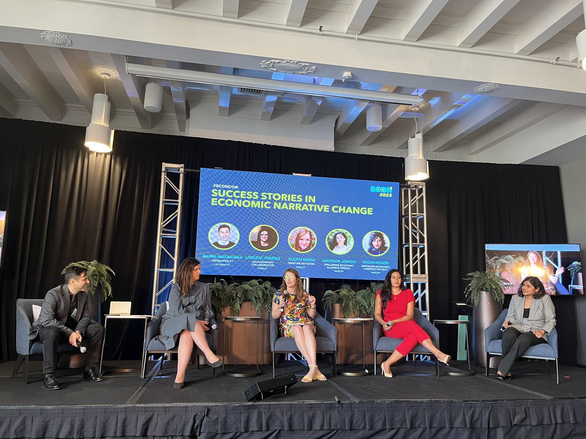 Considering how to define narrative @alexis_krieg describes it as an accumulation of stories that confirms a gut feeling you have or because of those incoming stories, it starts to feel like a gut feeling. @EconCon2023 #econcon