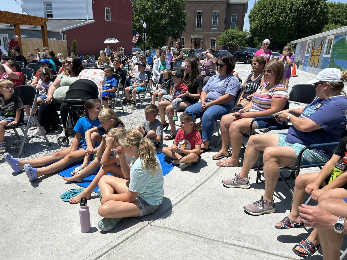 NancyDurham1's tweet photo. What a great crowd for the shark exhibit at the Holdsworth Pavilion! Exciting presentation by the Newport Aquarium, sponsored by Genesis Pathways to Success!#RCCF https://t.co/2CCDCt7B6b