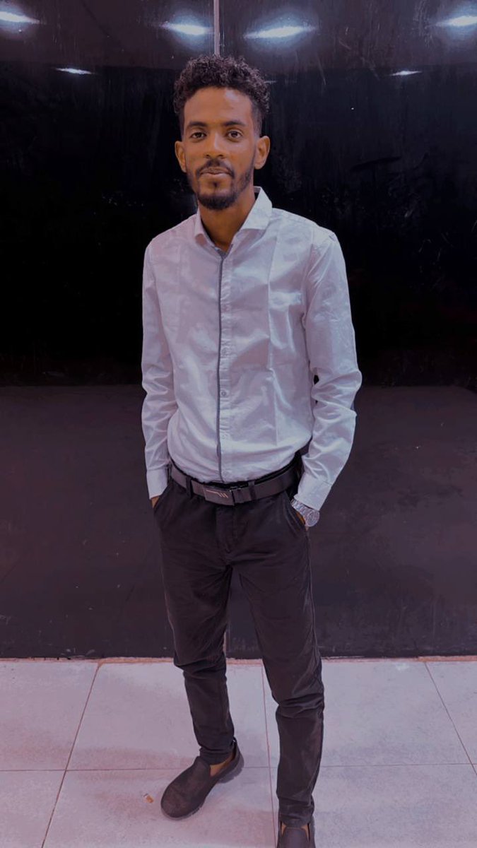 ⭕️مفقود 
شير ي شباب ضروررري 
طلع الصباح الساعه٨ للعيش الفرن عن جههه شارع جبره 

كان لابس فنيله لونا كحلي و شورت رمادي

لو في زول شافو او اتعرف عليهو اتواصل معانا 

٠٩٢٢٨٢١٧٢٢
٠١٢٧٩٩٣٢١٩
دعواتكم انو نلقاهو ي جامع ي رقيب ي جامع ي رقيب