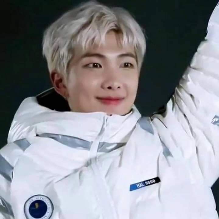 I vote #RM for #ArtistaAsiatico at #SECAwards