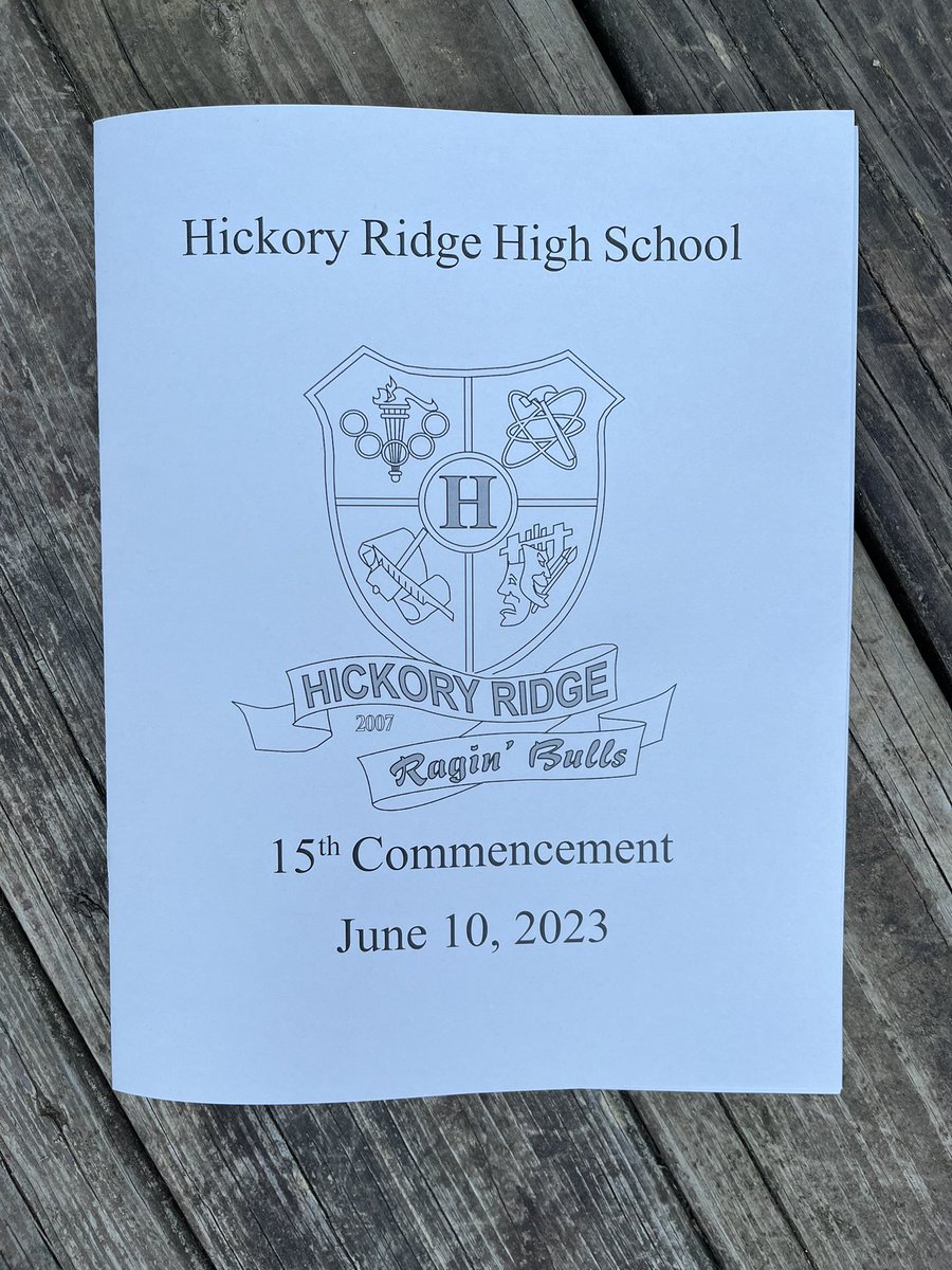 HRHSBullsGolf's tweet image. 🎓⛳️Congrats to our senior @hrhsbulls golfers graduating tomorrow #CABCOGRADS23⛳️🎓

SUMMA CUM LAUDE
@garrett_jones56 

MAGNA CUM LAUDE
@HelenaWinterb 
Connor Davis

CUM LAUDE
@couper_ella1 
@ItsLeleNorman 
@ZiglarHannah 
Kyle Linker

GRADUATES
@LukeSbardella 
@Nevin26663936