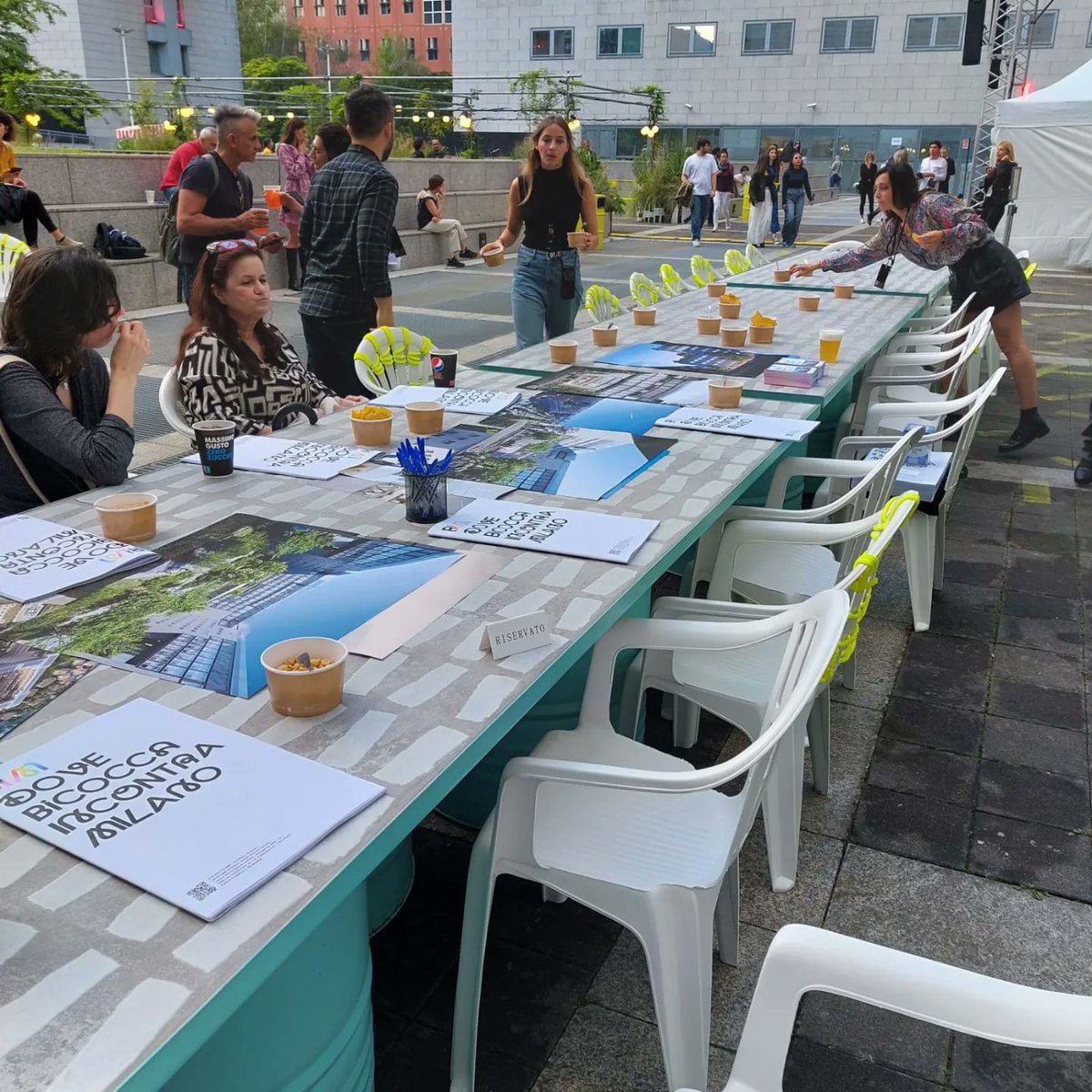 BicoccaComitato's tweet photo. Qualche foto dell'evento dell'altro giorno organizzato da @bim_milano qui in #Bicocca Noi c'eravamo. E voi? Vi piaciuto? A noi tantissimo! E come pensate sarà Bicocca domani? https://t.co/sSjGZc3Jpn
