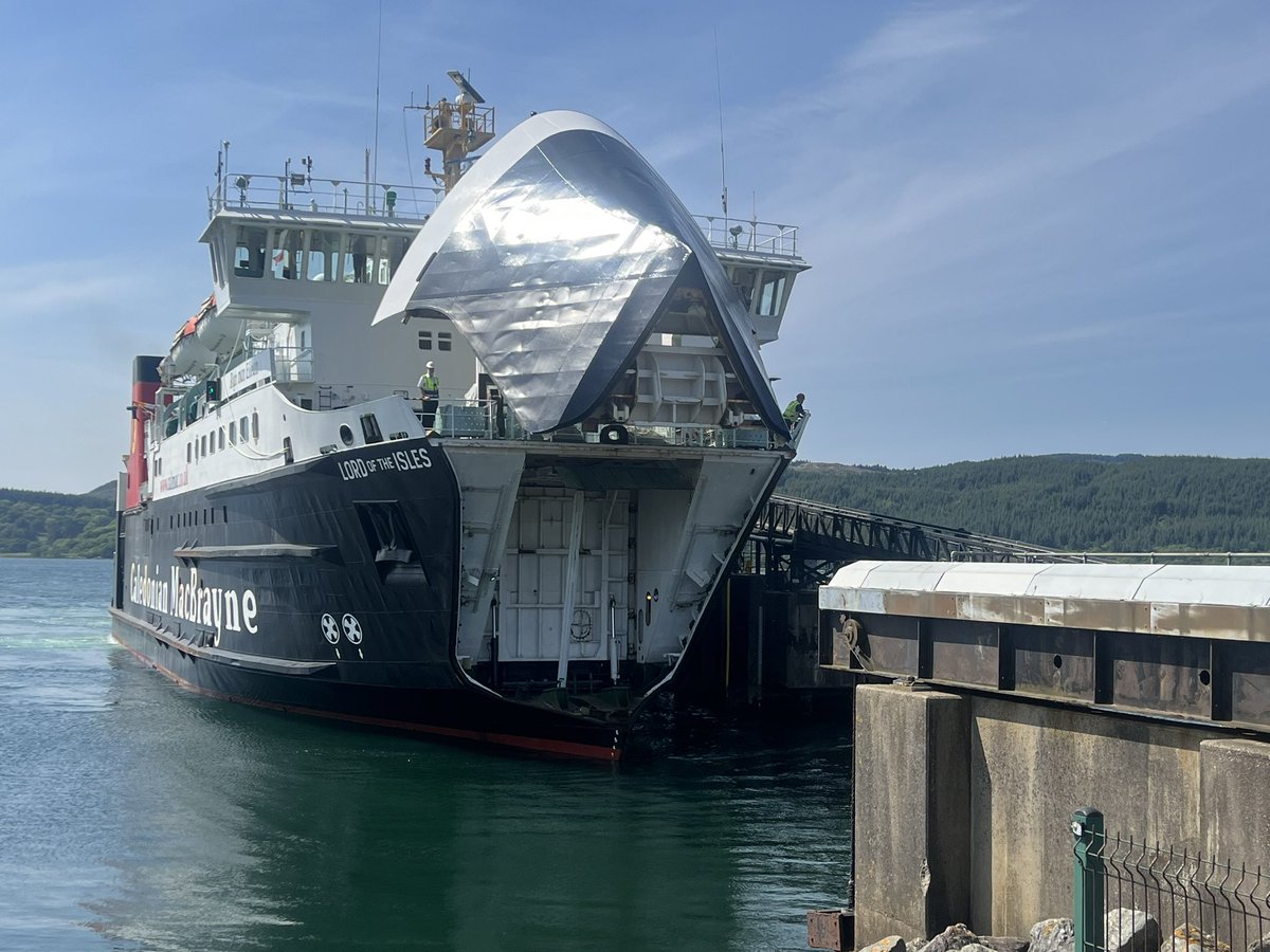 Day 2 heading west. Stops at #luss, #inveraray and #inverarycastle then on board #calmac bound for Islay. Tomorrow will be fun! #britainsbestguides @STGAguides #bluebadgetouristguide  #professionaltouristguide