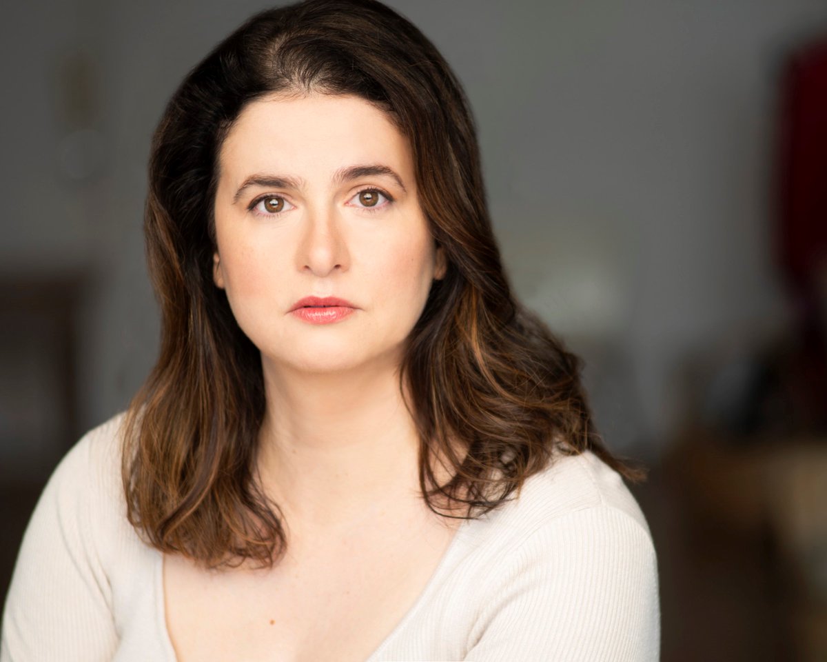 jackee_king_'s tweet photo. ⭐️ New Headshots and A Better Me ⭐️
.
A year ago, I made big changes in my life, and I've never been happier ❤️ Chasing my dreams and going after what I want ✨️ Ready for ACTION 🎬 
.
📷 Stephanie Beeley
.
#actress #acting #headshot #actorslife #action https://t.co/AXqrrO461U