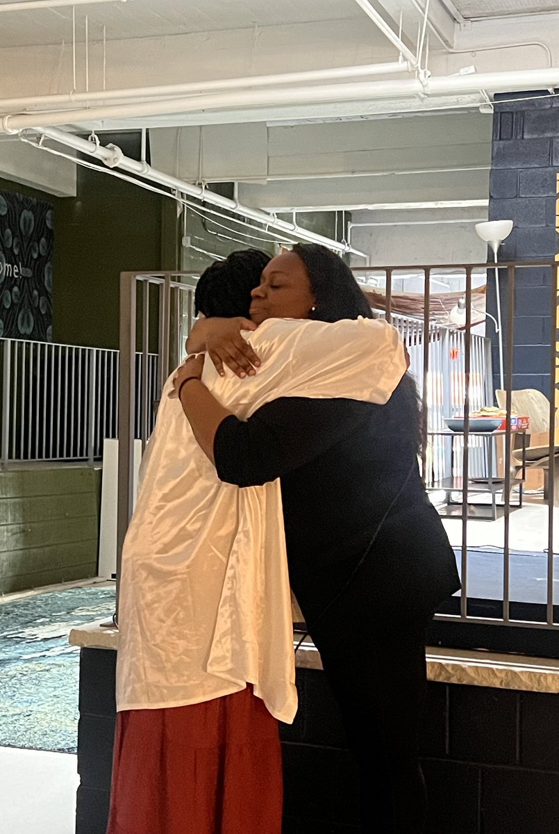 At the end of the year celebration with Officer Gales &amp; the G.R.O.W. Girls family! 💙🔥#sisterhood #girlpower #growvillage #girlsreflectingourworld