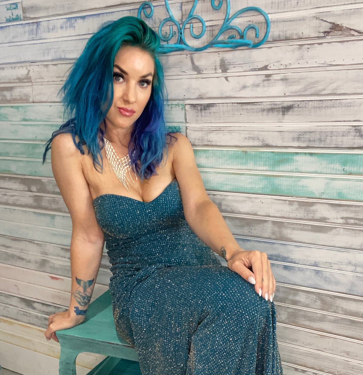 For those of you that said my resting bitch face wasn’t bitchy enough… how’s this one… getting better yet? #rbf #mermaidlife #thelittlemermaid #weatheredwood