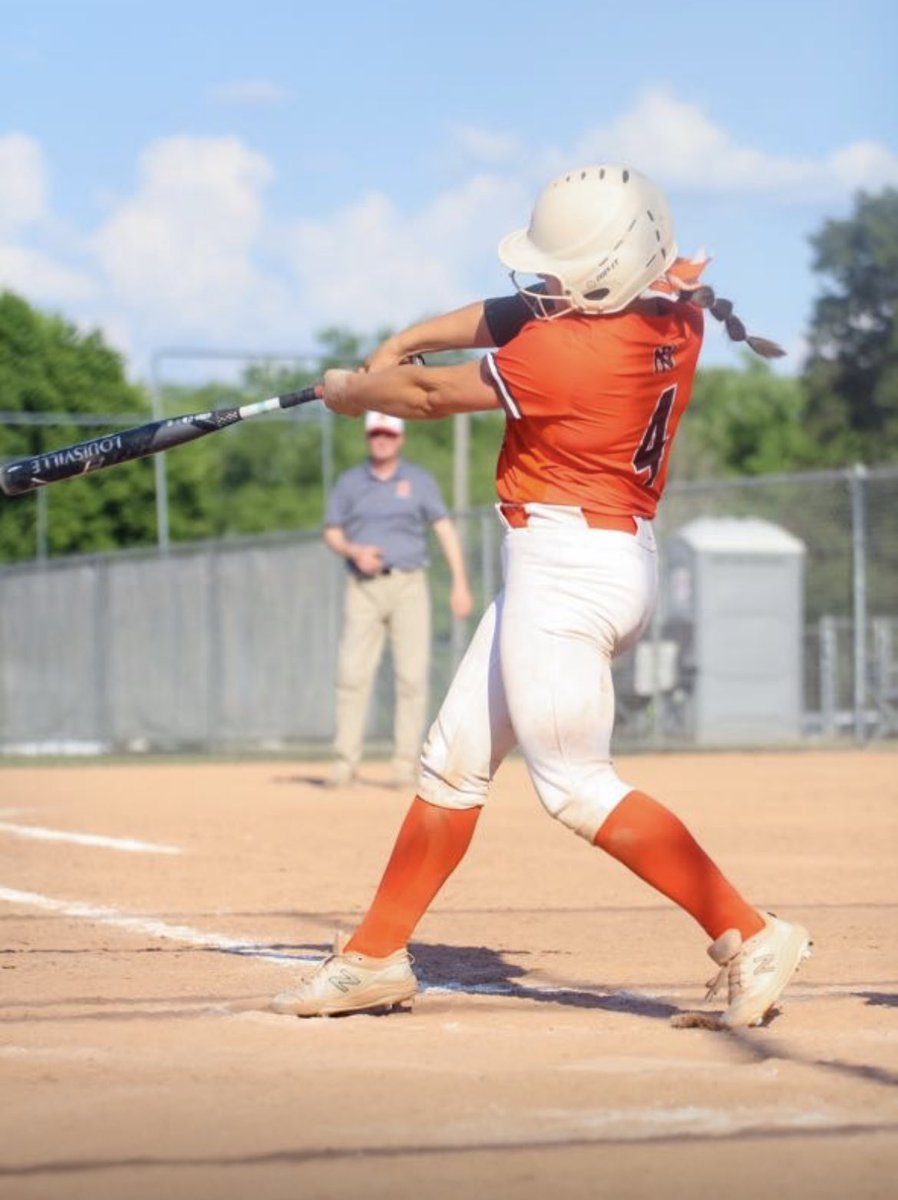 hinga_lydia's tweet photo. Final Junior Season Stats: 

.480 batting average
60 hits
10 2B
 2 3B
1 HR
34 RBI’s
.545 OBP
7 SAC
14 BB and only 5 K’s
 .974 Fielding % (156 Total Chances) https://t.co/CD7NutszIL