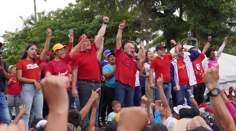 Diosdado Cabello: No permitiremos más agresiones contra el pueblo de Venezuela 

#VivaElPoderPopular
      
vtv.gob.ve/diosdado-cabel…