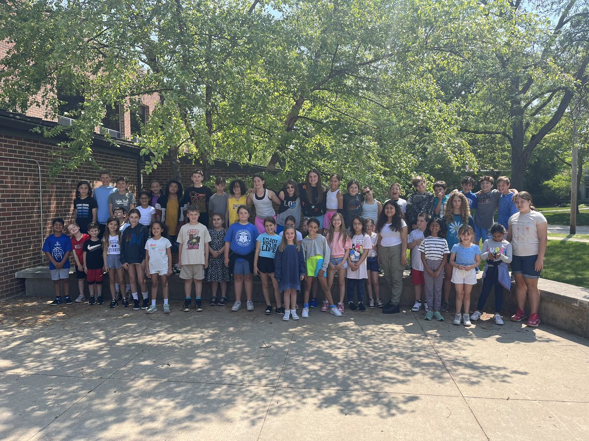 Getting Elm Place ready for our arrival in the fall with the best big buddies! <a href="/IndianTrailScho/">Indian Trail School</a> #ITTigers #112leads