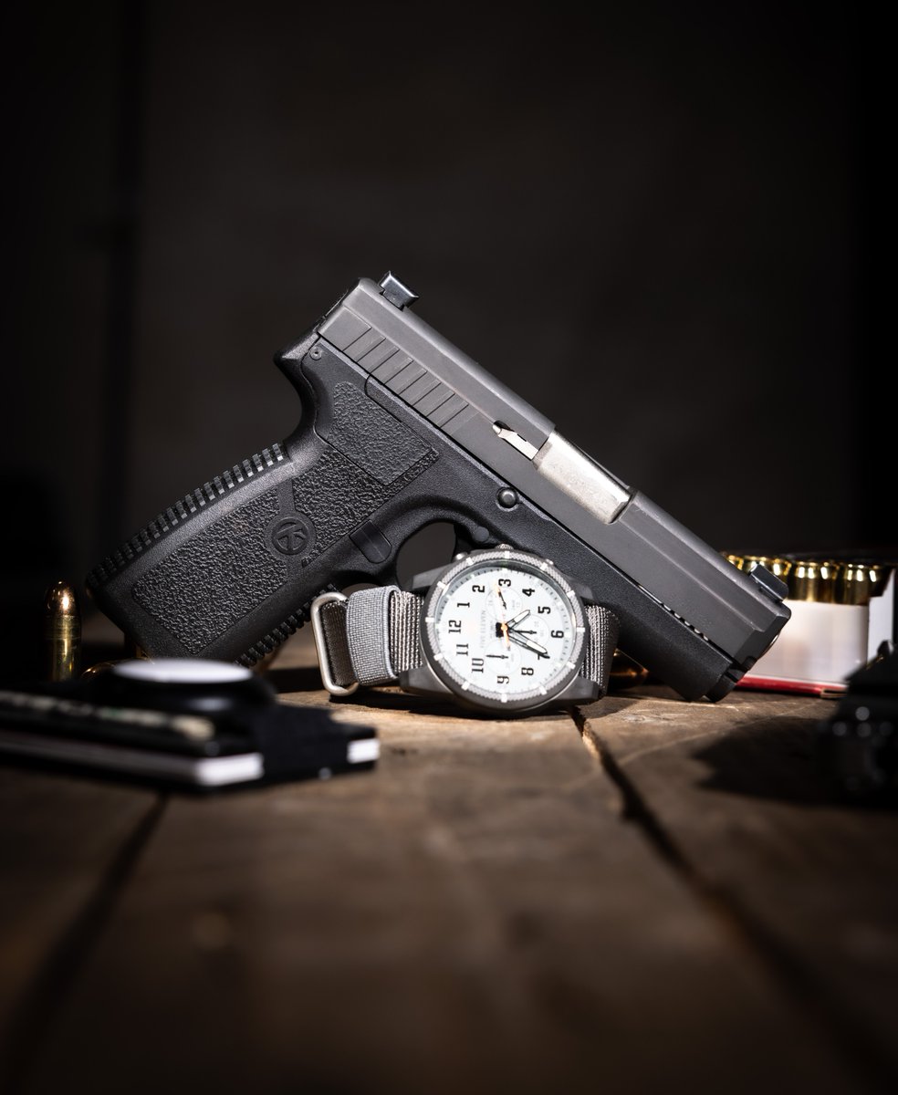 KahrFirearms's tweet photo. Always on Duty.
Feat. the PM45
#45ACP #PM45 #EDC #everydaycarry #511tactical https://t.co/cfhkgTPU7K
