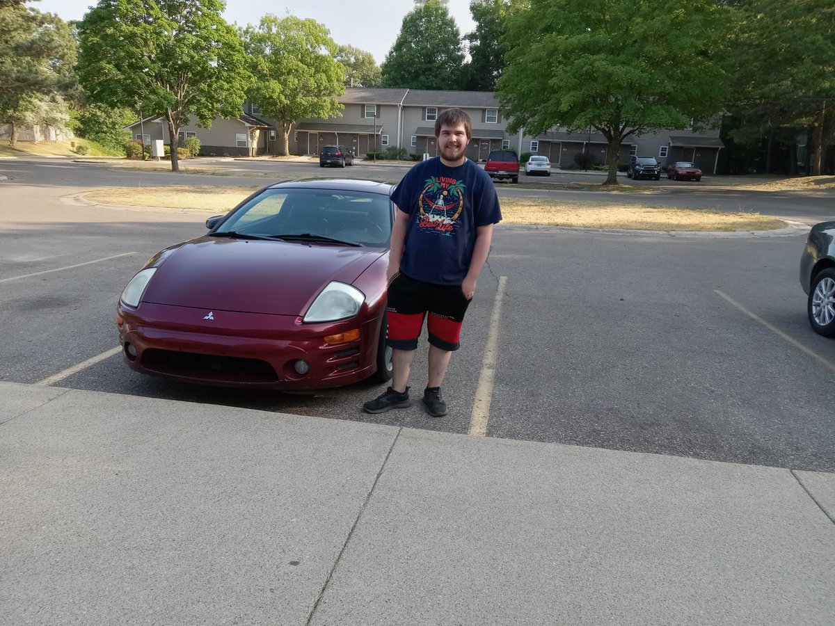 CorbinKaylor0's tweet photo. We did it finally bought and repaired my first car it's only up from here 💯 https://t.co/1ayBzZhFX2