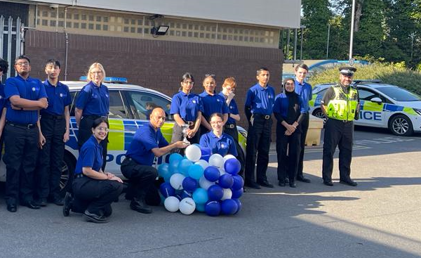 CadetsWMP's tweet image. ... After a #FireDrill and #Uniform Inspection #1BE @StechfordWMP Cadets started their celebrations to recognise LPA of the year. Here Unit Commander Shaz &amp;amp; Deputy Claire held the Trophy, followed by the Cadets &amp;amp; our Response Team Sergeants  👏🏆👮‍♂️👮‍♀️🏆👏