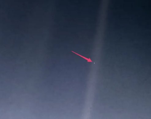 ScienceAnimated's tweet image. NASA's iconic 'Pale Blue Dot' photograph turns 30 today. It shows Earth in the void of space from nearly 4 billion miles away. #science #education #NASA