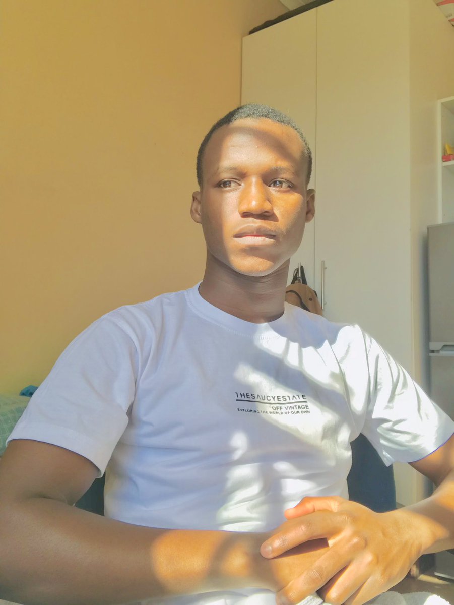 Siyanda L Ngcobo tweet media