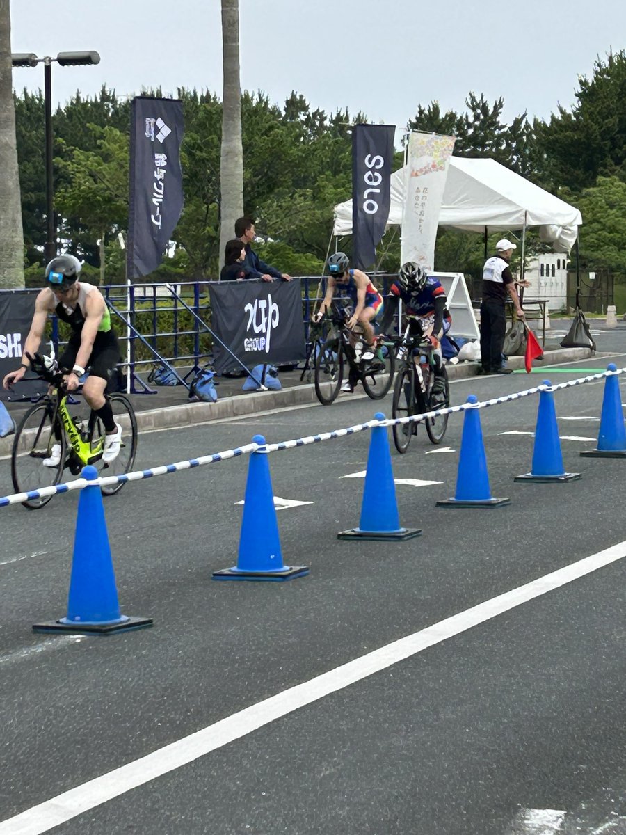 sakayanagi_hiro's tweet photo. 本日(6/10)IRONMAN70.3
東三河ジャパンin渥美半島
が開催されました。
SWIM1.9km、BIKE90.1km、
RUN21.1km。田原市の白谷海浜公園をスタートし、ゴールは豊橋市総合スポーツ公園です。
#アイアンマンレース
#IRONMA
#田原市 #豊橋市 https://t.co/RqRCuWGURk