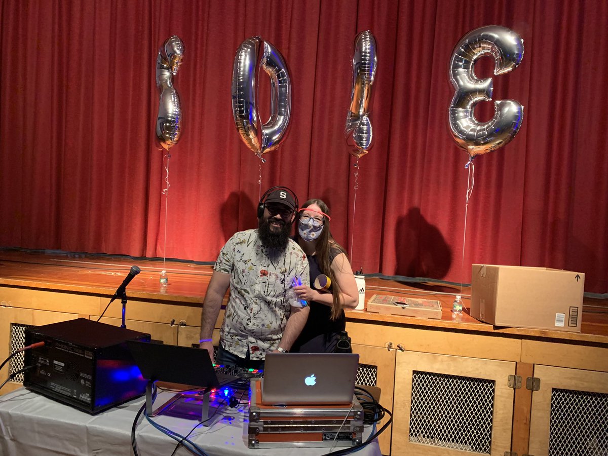 AcademyStreetES's tweet image. Thank you to the teachers that came out to help chaperone and our great DJ for the music! Over 70 students dressed to impress and had a great time! @PublicDover #ATEAM #schooldance
