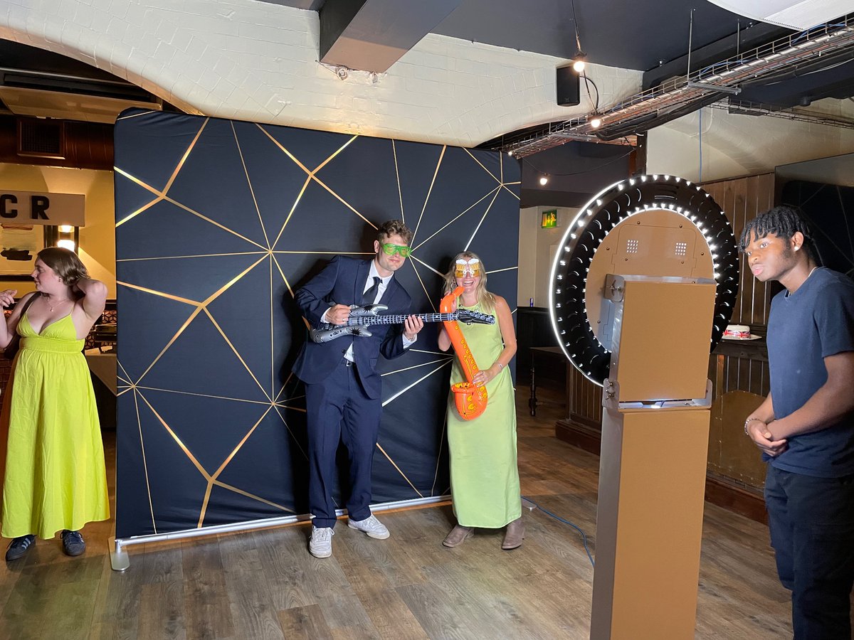 UoM BASS (BA Social Sciences) tweet media