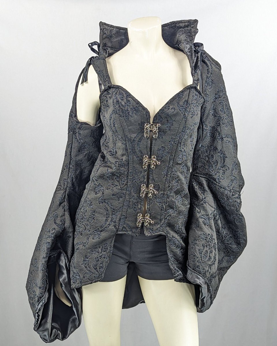 pairdimes's tweet photo. 'Winter is Not Coming' Corset Style Top with tie on sleeves from Dracula Clothing #FestivalFashion #SteampunkFashion #PairODimesShift #DimesMarket #DenverClothing #GothClothing #DraculaClothing 

https://t.co/09qUrQLv9h https://t.co/Z5ZXS8y7Qc