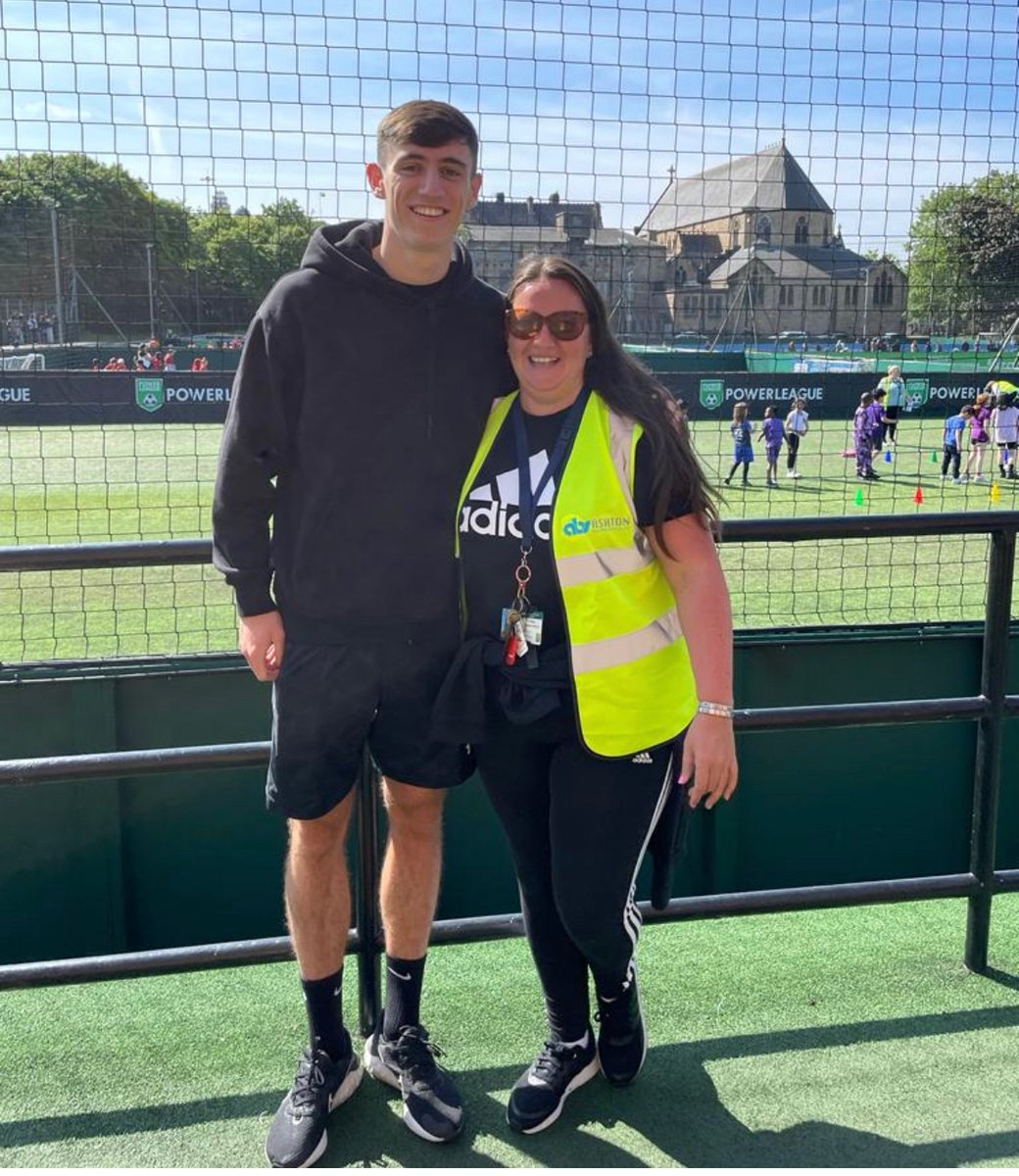 Miss Ward was so proud of her former ex-pupil &amp; ex-School football team captain Charlie. We wish Charlie every success. 💙💚⚽️ We’ll be keeping a close eye on his progress next season at Dundee FC. Thank you for coming today to support &amp; inspire our children-they just loved it!