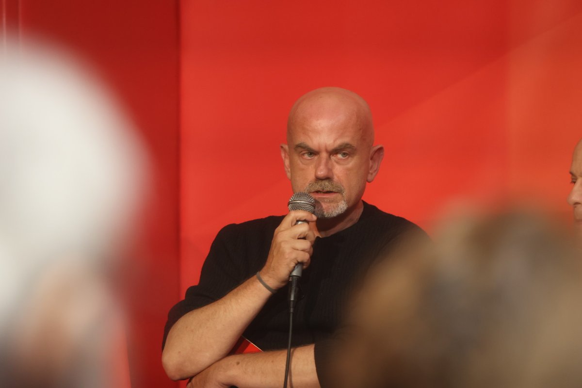 mera25_gr's tweet image. #Βασίλης_Στύλος #Κοραή Η Ελλάδα είναι η μόνη χώρα που τριπλασίασε τα εργατικά ατυχήματα, όταν η ΕΕ τα μειώνει με στόχο να τα εξαλείψει. Και μάλιστα όταν πολλές κατηγορίες ατυχημάτων δεν καταγράφονται καν. Οι ψηφιακές πλατφόρμες σαν την #efood κάνουν τα πράγματα ακόμα χειρότερα,…