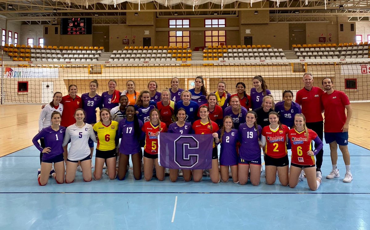 A lot of fun and volleyball in this beautiful country - a lot to be grateful for! Love this team 🤟🏼💜🐏🫶🏼 #Ramily