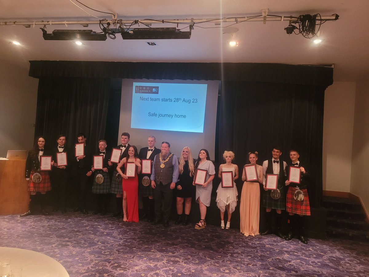 Ayrshire College Prince's Trust Team 200 celebrating completing their course with Provost Jim Todd #ayrshirecollege #princestrust #youthcandoit