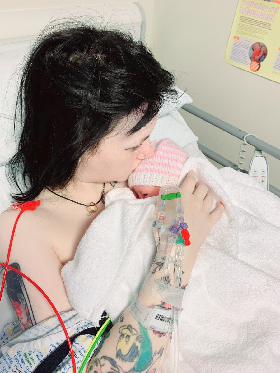 𝐿𝒾𝓁𝓎 🦷 tweet media