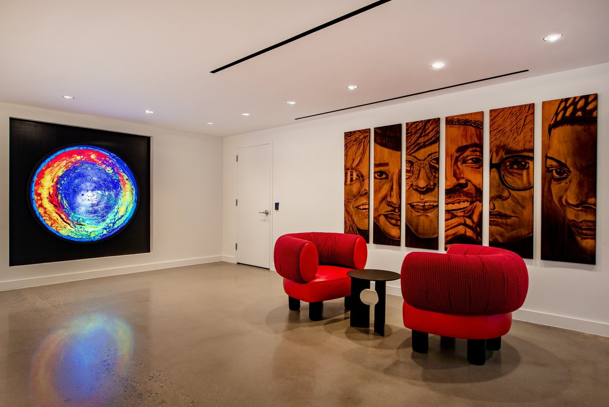 JamieStern_'s tweet photo. Paint the town red! 💃
Jamie Stern produced this pair of wholly custom lounge chairs for Gallery 64, a luxury apartment complex in Washington, DC.
#jamiesterndesign #customfurniture #dcdesign https://t.co/mbGIrSO4SR