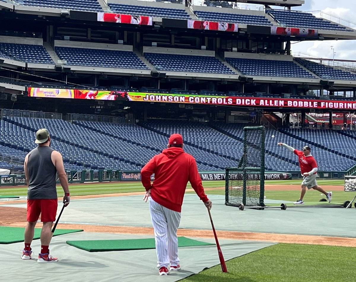 ToddZolecki's tweet photo. The Rocket throwing early BP at CBP. https://t.co/uETHPx8Wo9