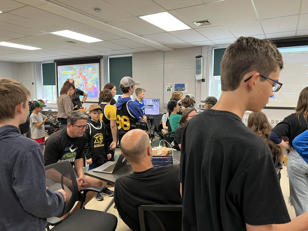 Kristin Riddell tweet media