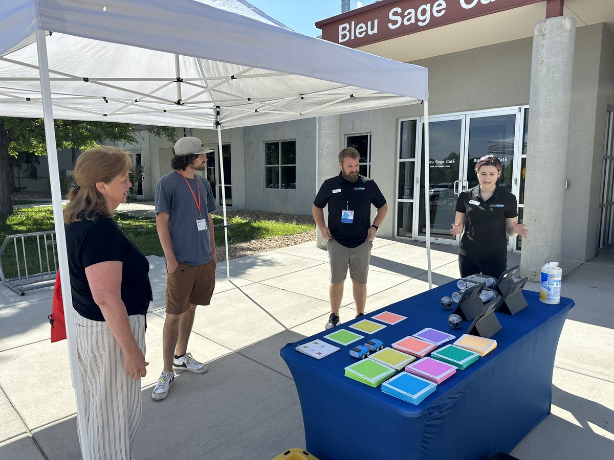 SVVSDMobileLabs's tweet photo. We are having a wonderful day presenting at the @RockCSCO Conference to computer science teachers on the different technology tools that we utilize on the Mobile Lab and in @SVVSD to Spark an Interest in STEM! #StVrainStorm #RockCS23 https://t.co/YPTJBtUHML