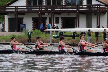 FairportCrew's tweet photo. (2/2) Advice for younger rowers: “Do or do not try” - Yoda / you get what you put into this club and and team and hard work beats talent 90% of the time https://t.co/YFOyHx0fjB
