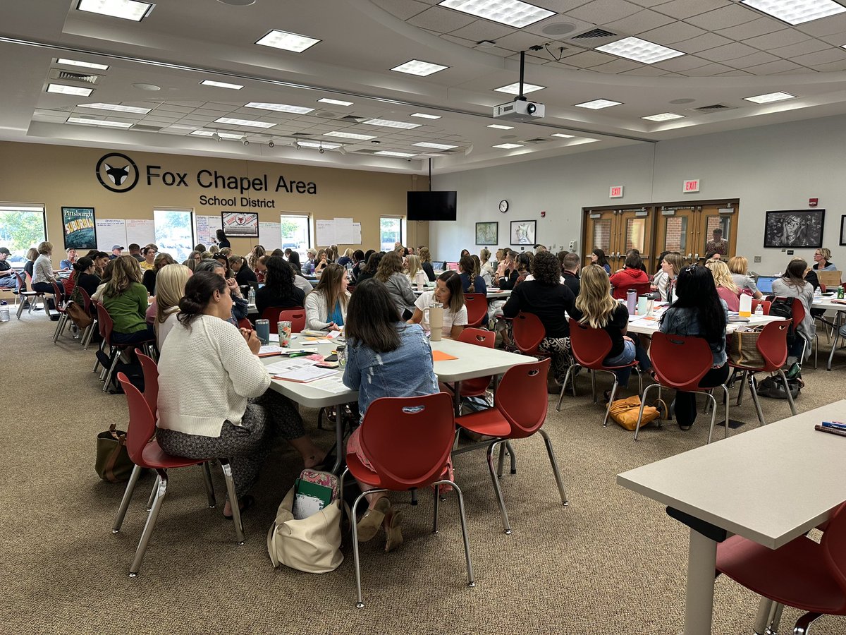 This week, Fox Chapel Area SD hosted over 120 educators for professional learning with the National Science Teaching Association through a PAsmart grant! Educators hailed from Aliquippa, Leechburg, @FCASD @FreeportAreaSD @GCASDK12 @mqaschoolNK @ValleyHSNKASD @NSTA